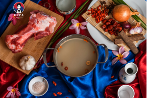 Herbal Bone Soup (1.5L)